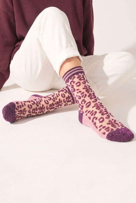 Leopard Print Sheer Socks in Burgundy/Soft Pink
