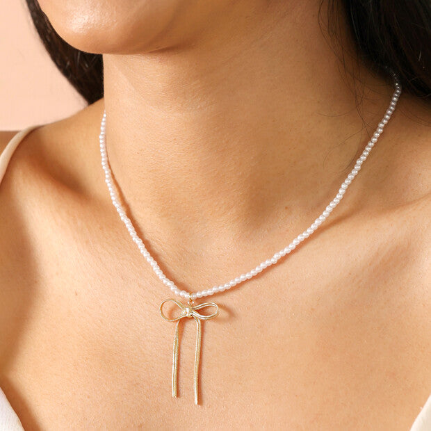 Pearl Necklace with Bow Pendant
