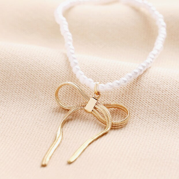 Pearl Necklace with Bow Pendant