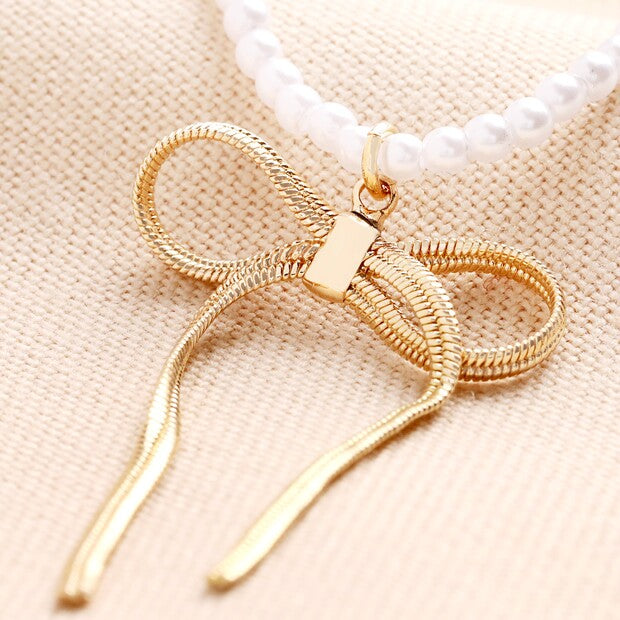 Pearl Necklace with Bow Pendant